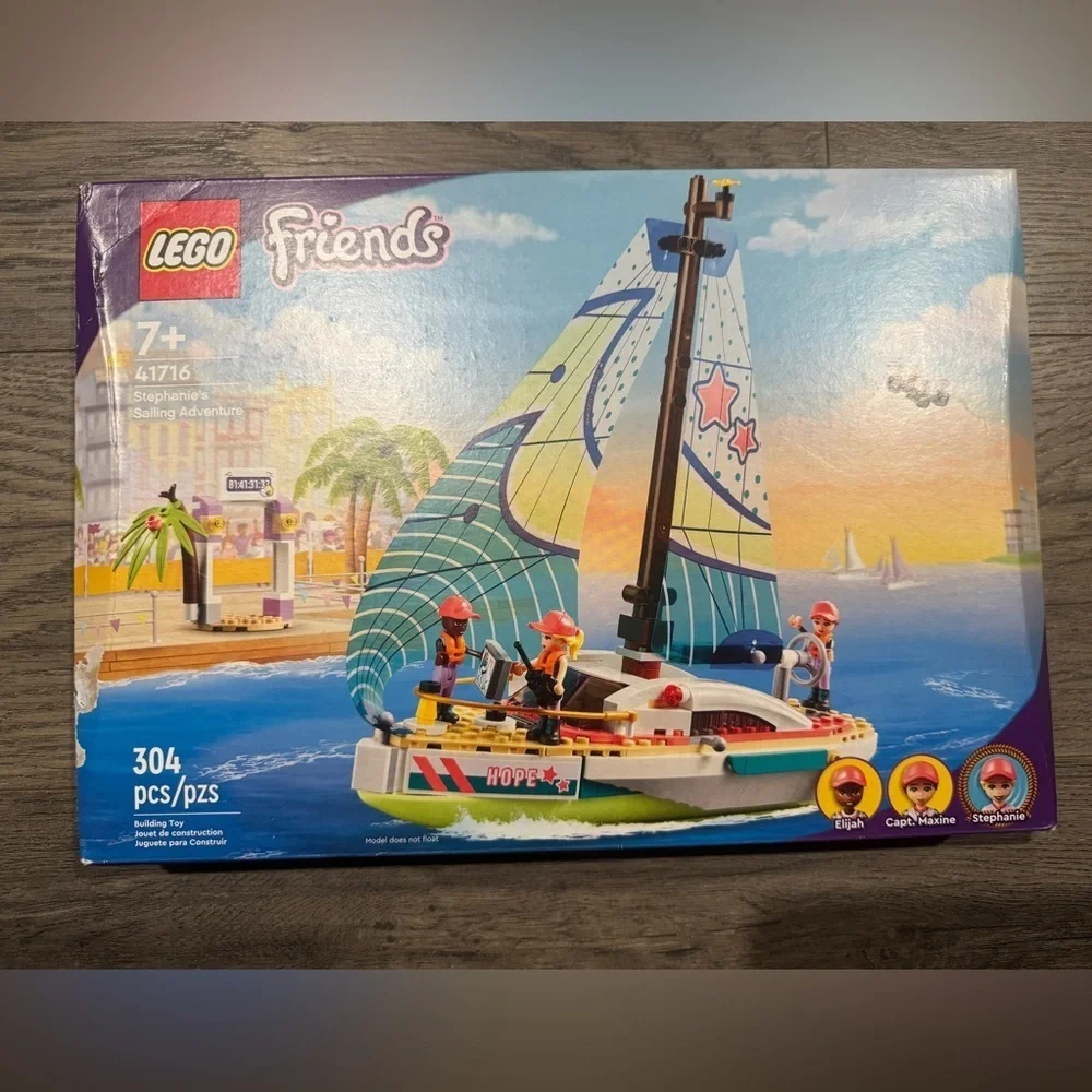 NIB 41716 LEGO Friends Stephanie’s Sailing Adventure RETIRED